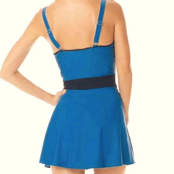 SEA & SAND Teal Contrast Swimdress (Curvy) - Picture 2 of 4